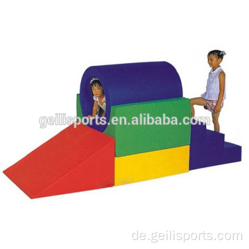 Kid&#39;s Gebrauchtes Indoor -Spielplatz -Kombination zum Verkauf mit Stufen